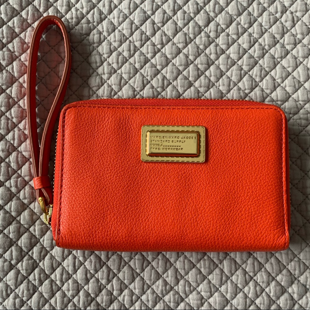 Marc Jacobs wristlet